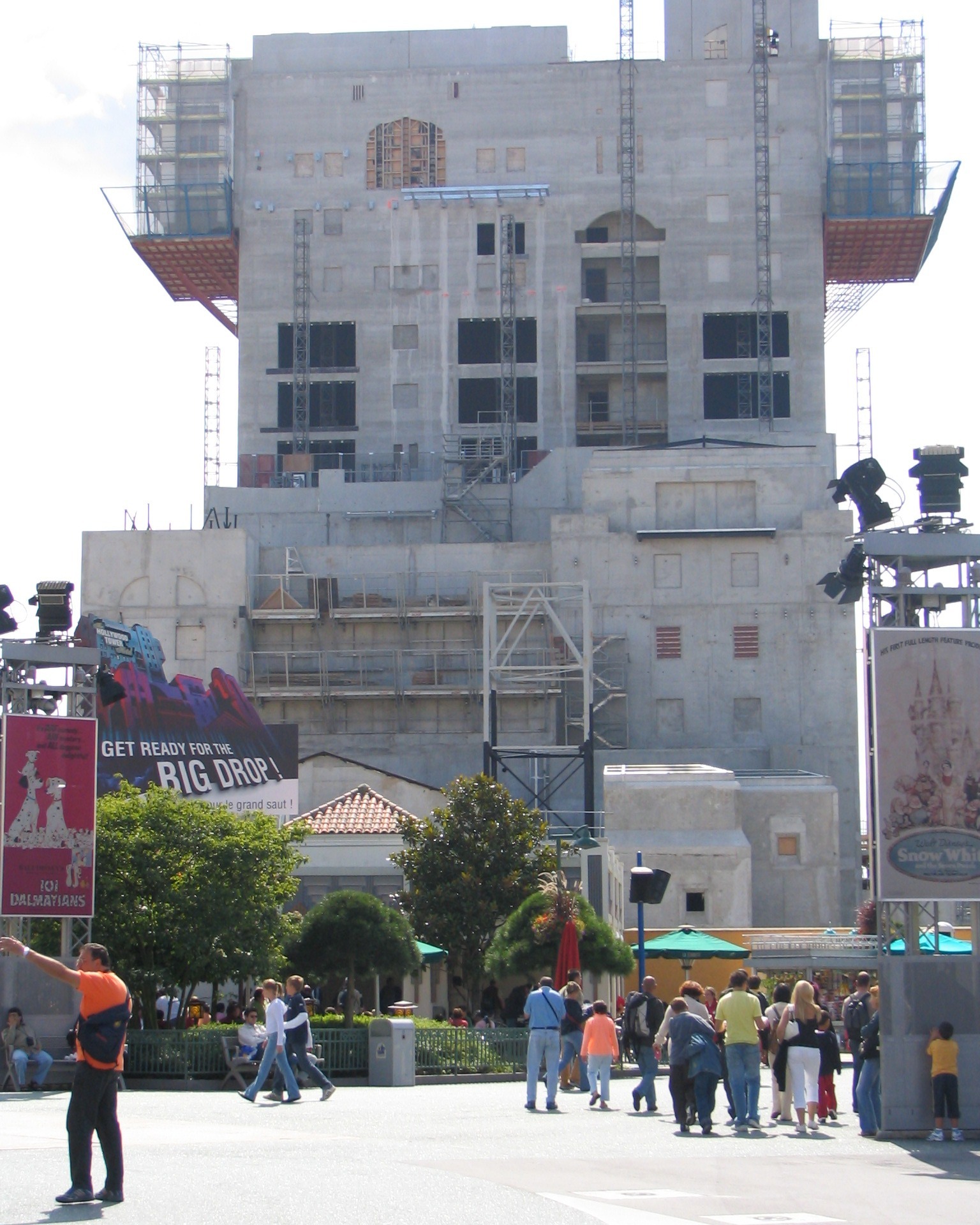 DLP Tower of Terror - Construction 2006
